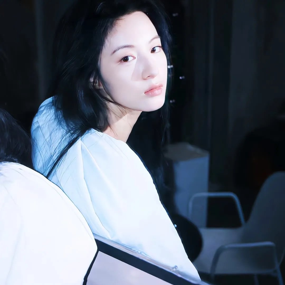 摄影师贝尔蒂与海豚零距离